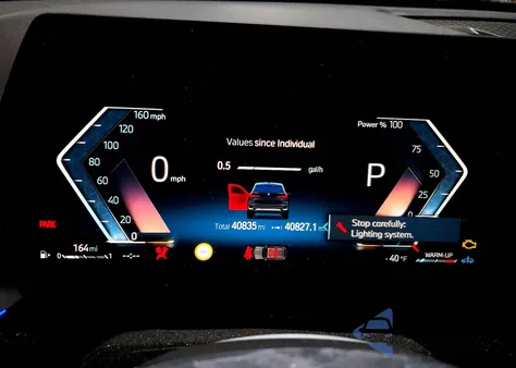 2023 BMW X1 xDrive28I z USA, uszkodzony, nr VIN WBX73EF06P5X99227